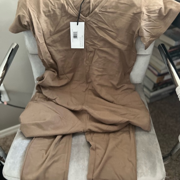 Romper - Picture 2 of 3